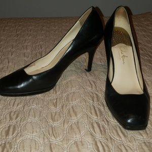 Cole Haan - Black Heel
